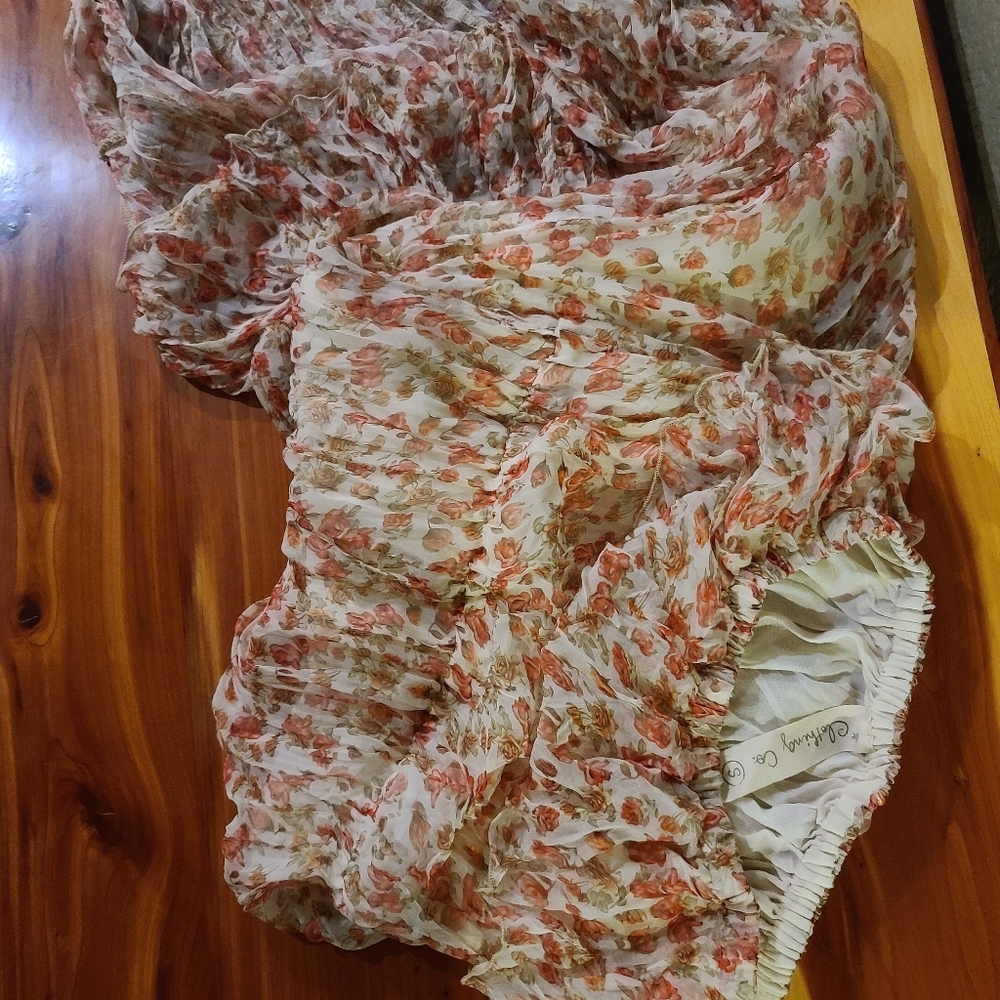 Dress - Picture 7 of 9